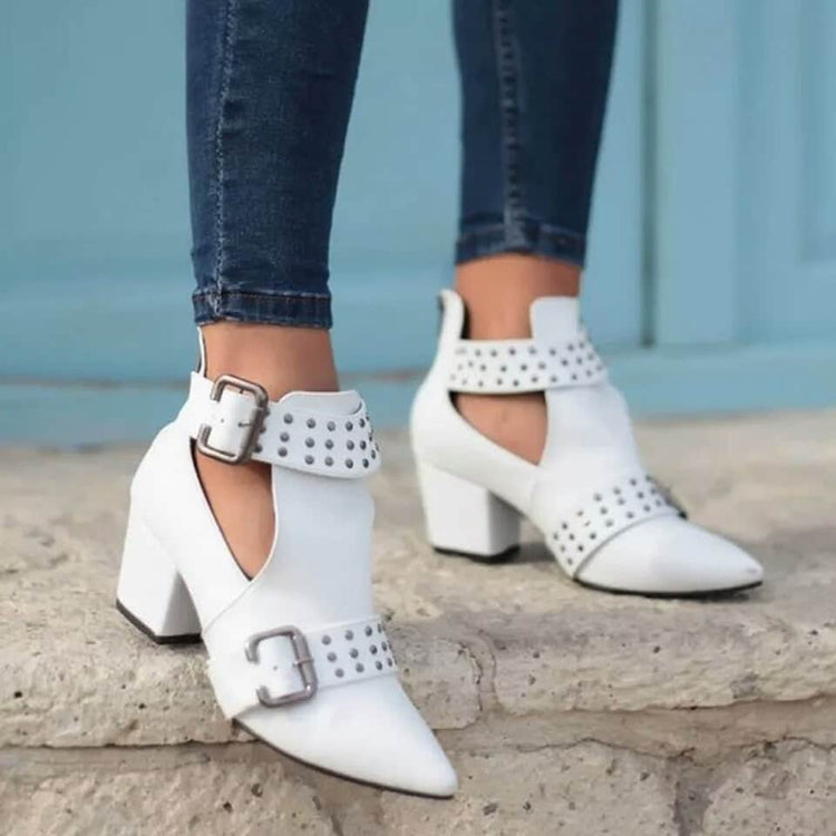Pointed Toe Plus Size Rivet Short Boots Women BadAssWear.fi