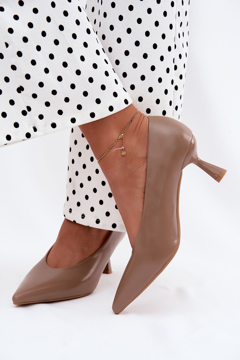 Heel pumps model 228761 Step in style