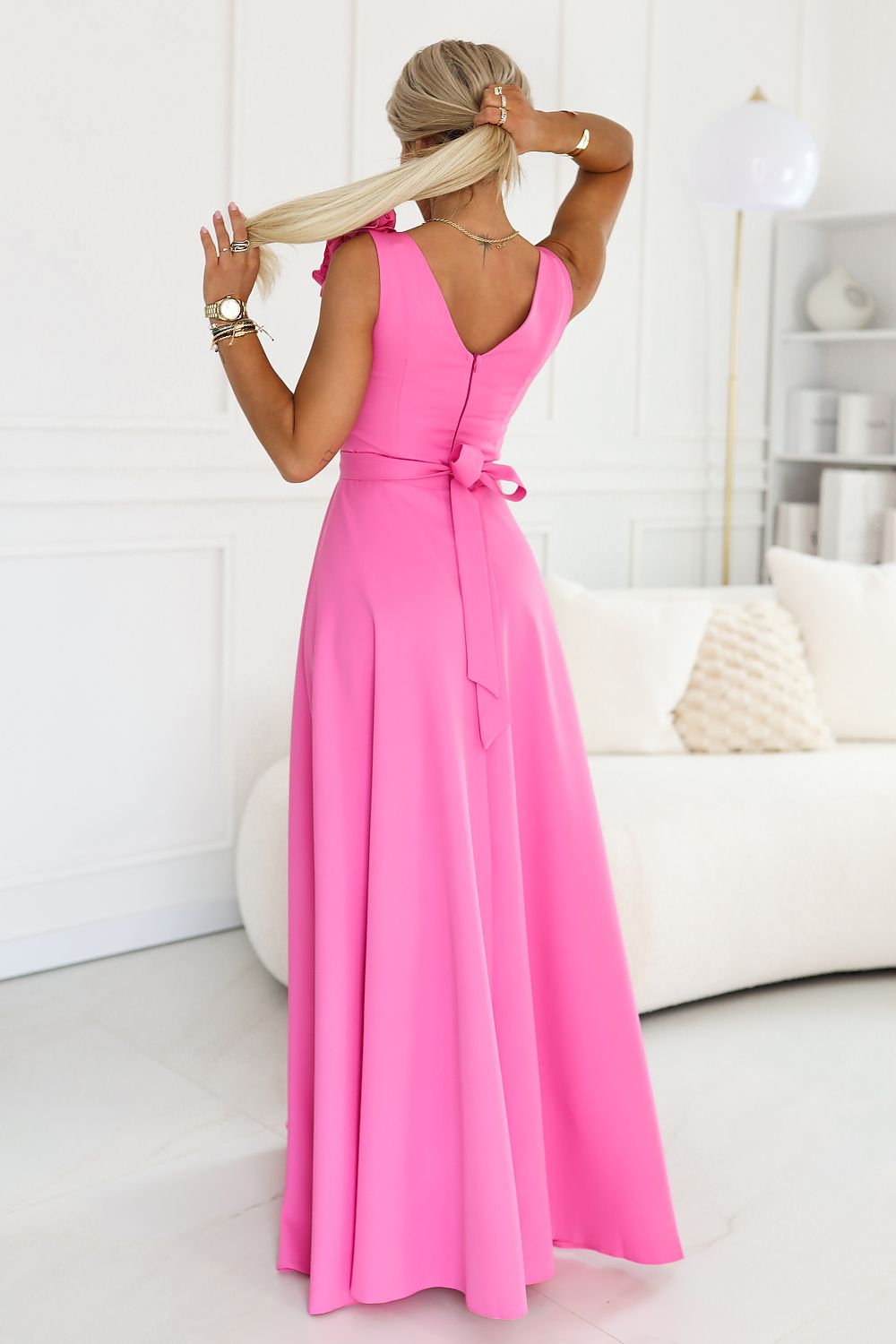  Long dress model 227707 Numoco 